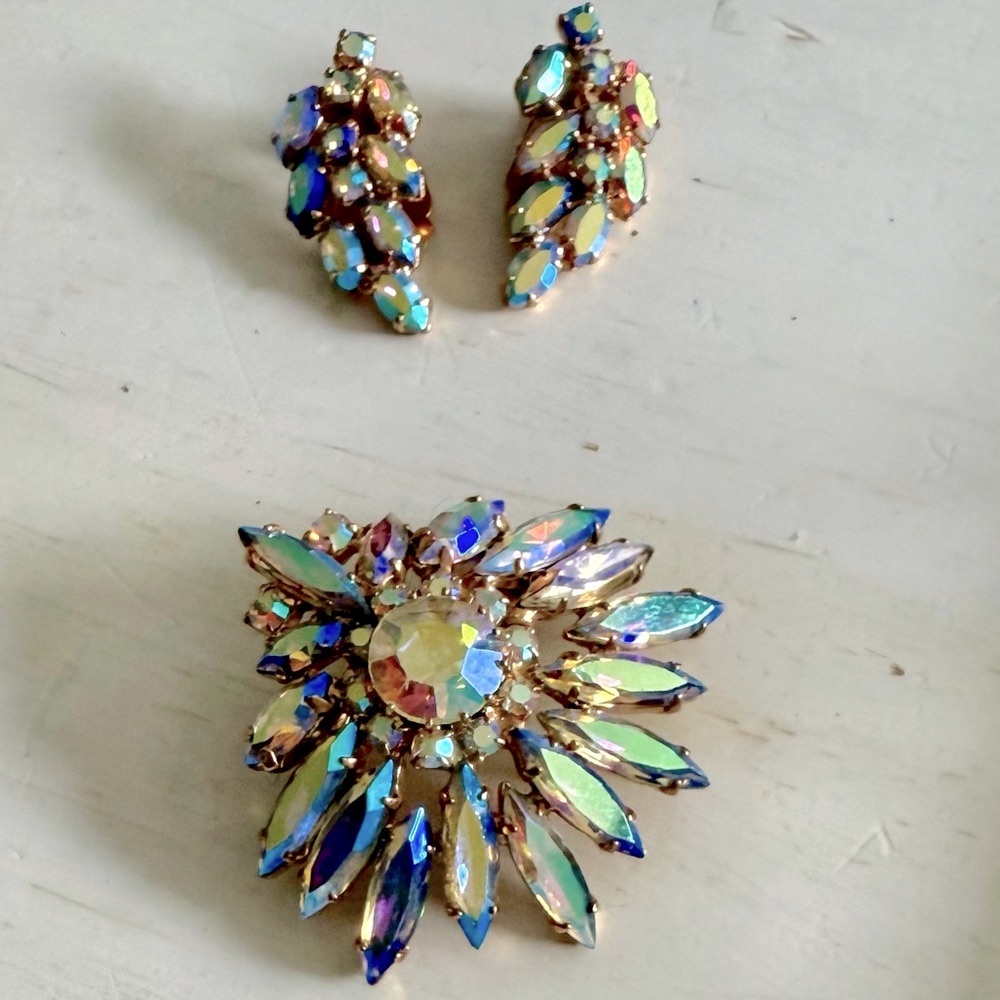Vintage Aurora Borealis Brooch and Earrings